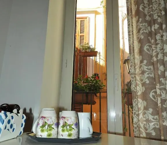 Arco Della Luna بيت ضيافة 3*