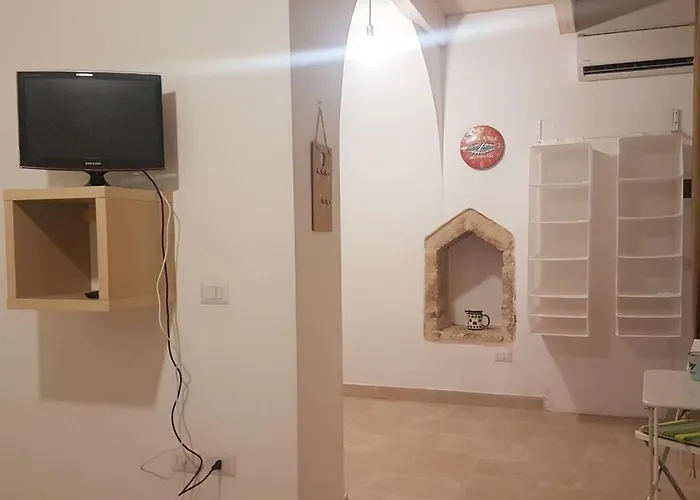 Arco Della Luna 3* باري